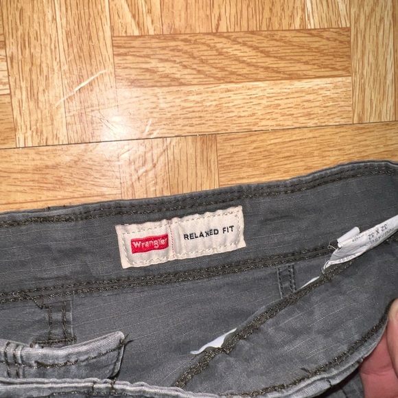 Grey wrangle cargo pants - Picture 3 of 4